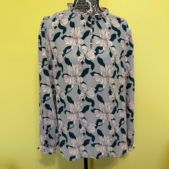 Ann Taylor long sleeve floral blouse - Picture 1 of 4